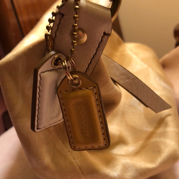 Coach purse - Picture 4 of 5